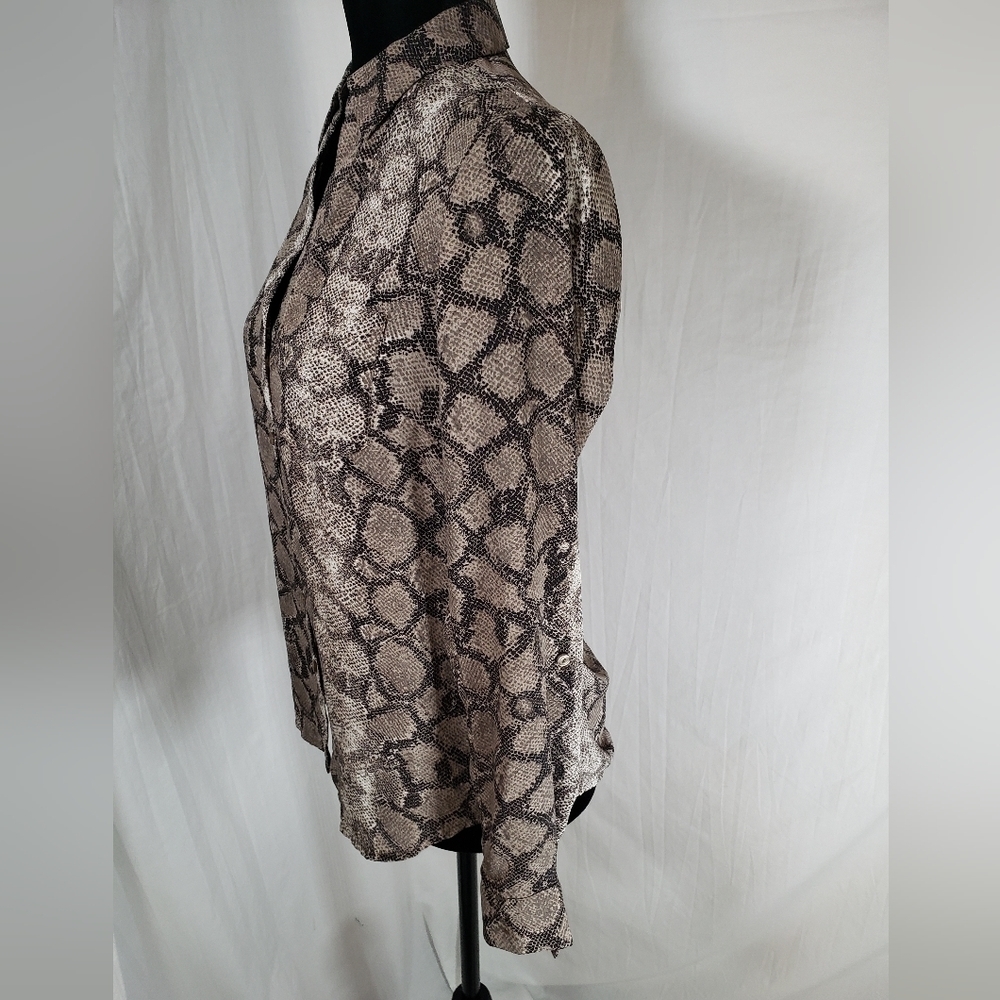 The LIMITED Snake Print Button Down Long Sleeve Shirt Sz XS - Picture 3 of 10
